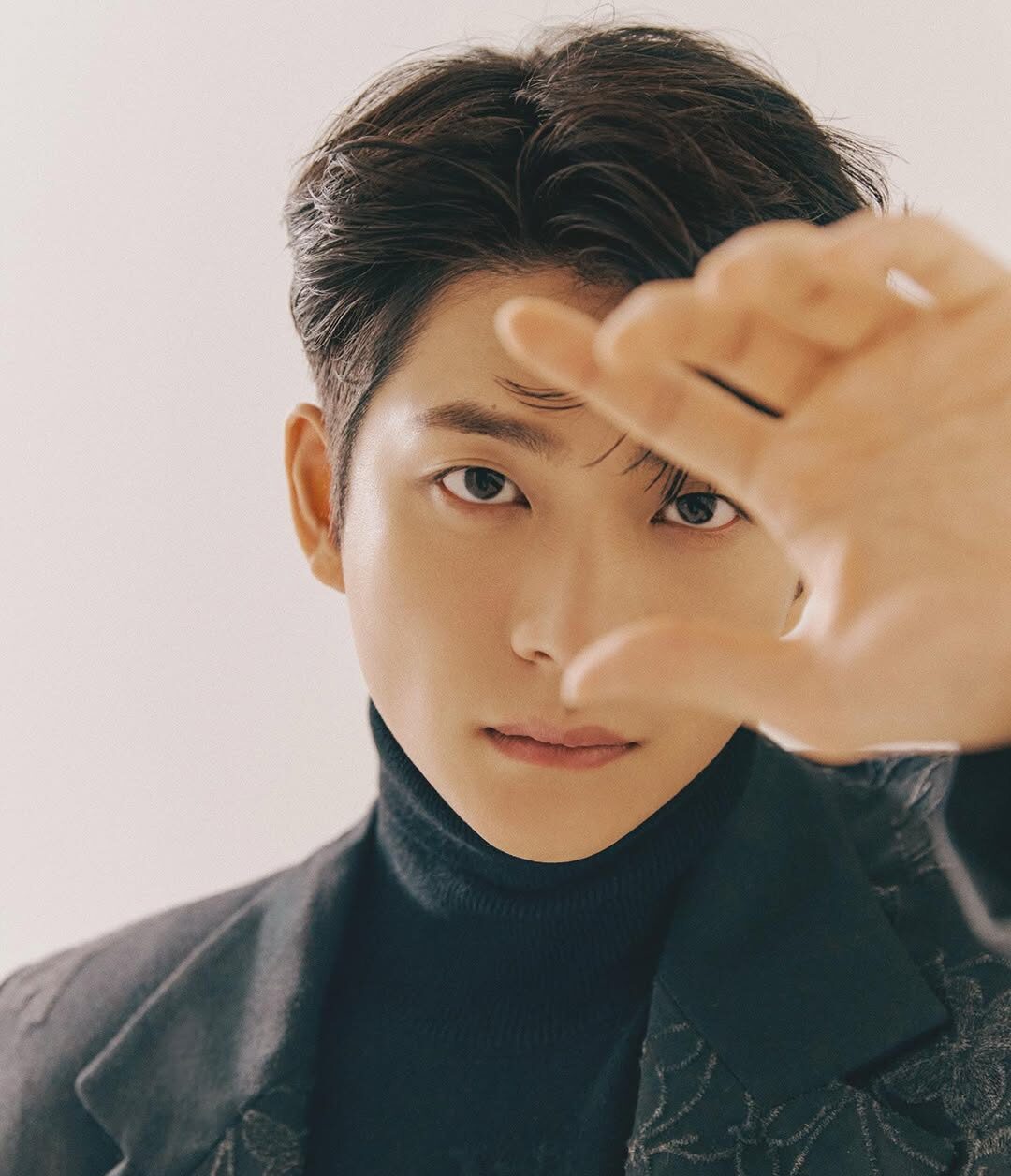 KANG TAE OH, EL ACTOR QUE CONQUISTO A MEXICO CON UNA SONRISA.